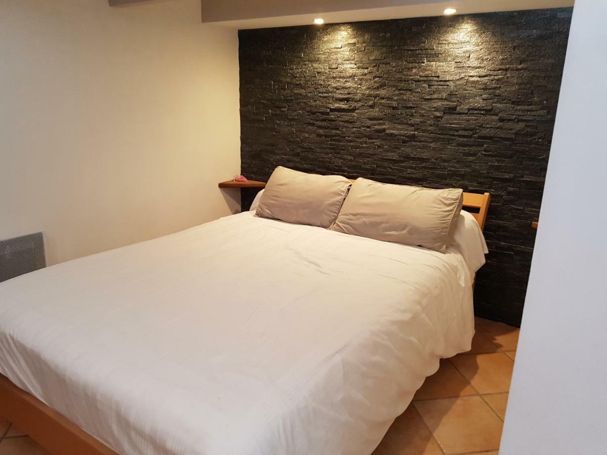 Loft Dans Cadre De Verdure Ceyreste Bagian luar foto